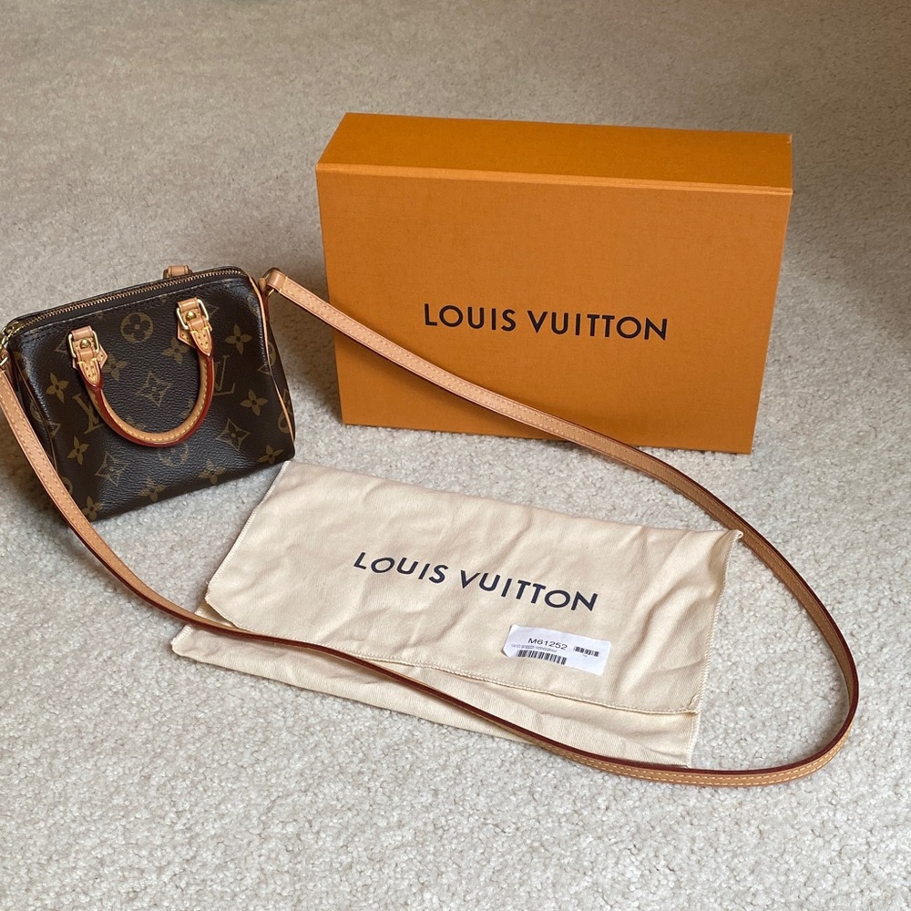 💯% AUTHENTIC LV Monogram nano speedy bag